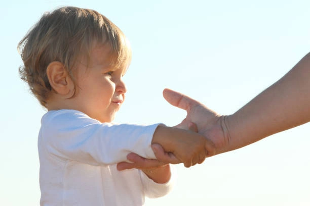 حماية الطفل أولوية في برامج إنجي