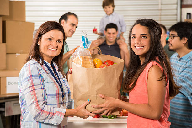 مساعدات غذائية مستمرة